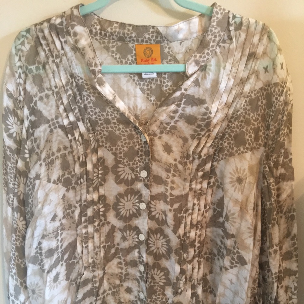 Pretty printed blouse